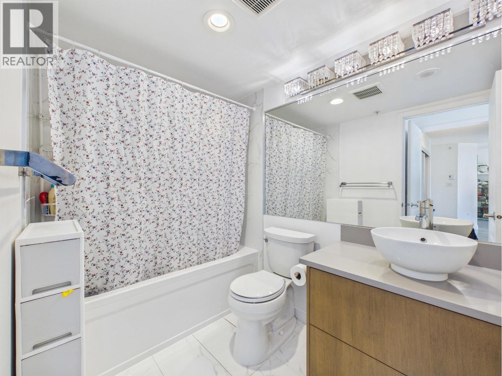 Photo of 1405 6622 SOUTHOAKS CRESCENT 27