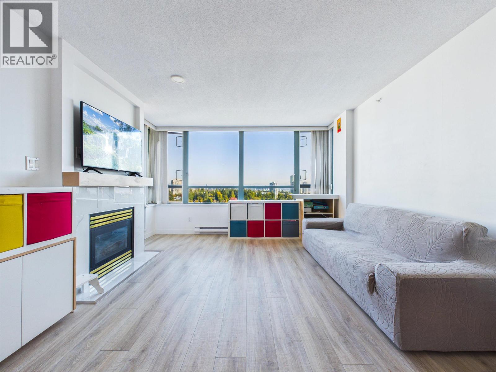 Photo of 1405 6622 SOUTHOAKS CRESCENT 17