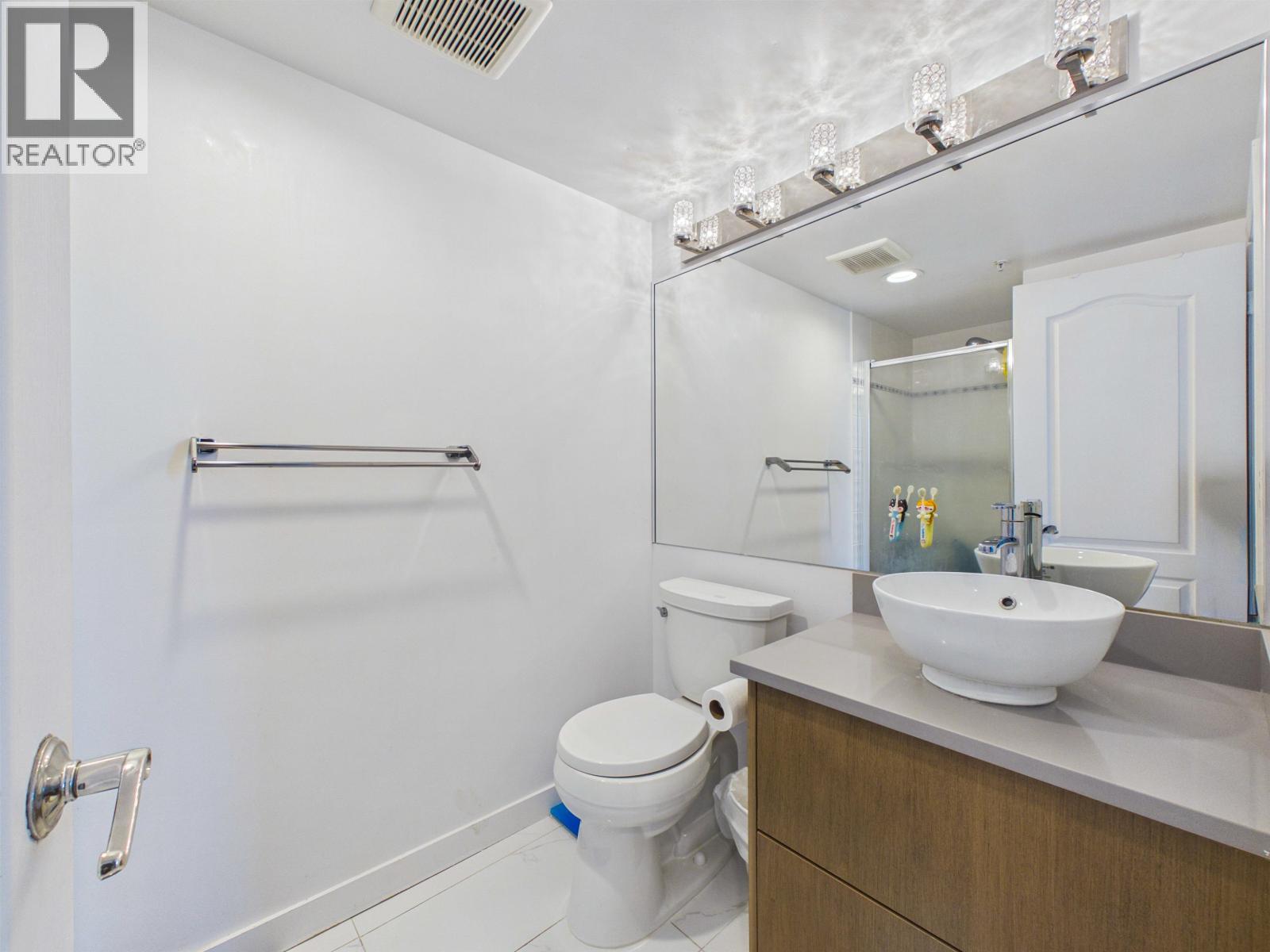 Photo of 1405 6622 SOUTHOAKS CRESCENT 30