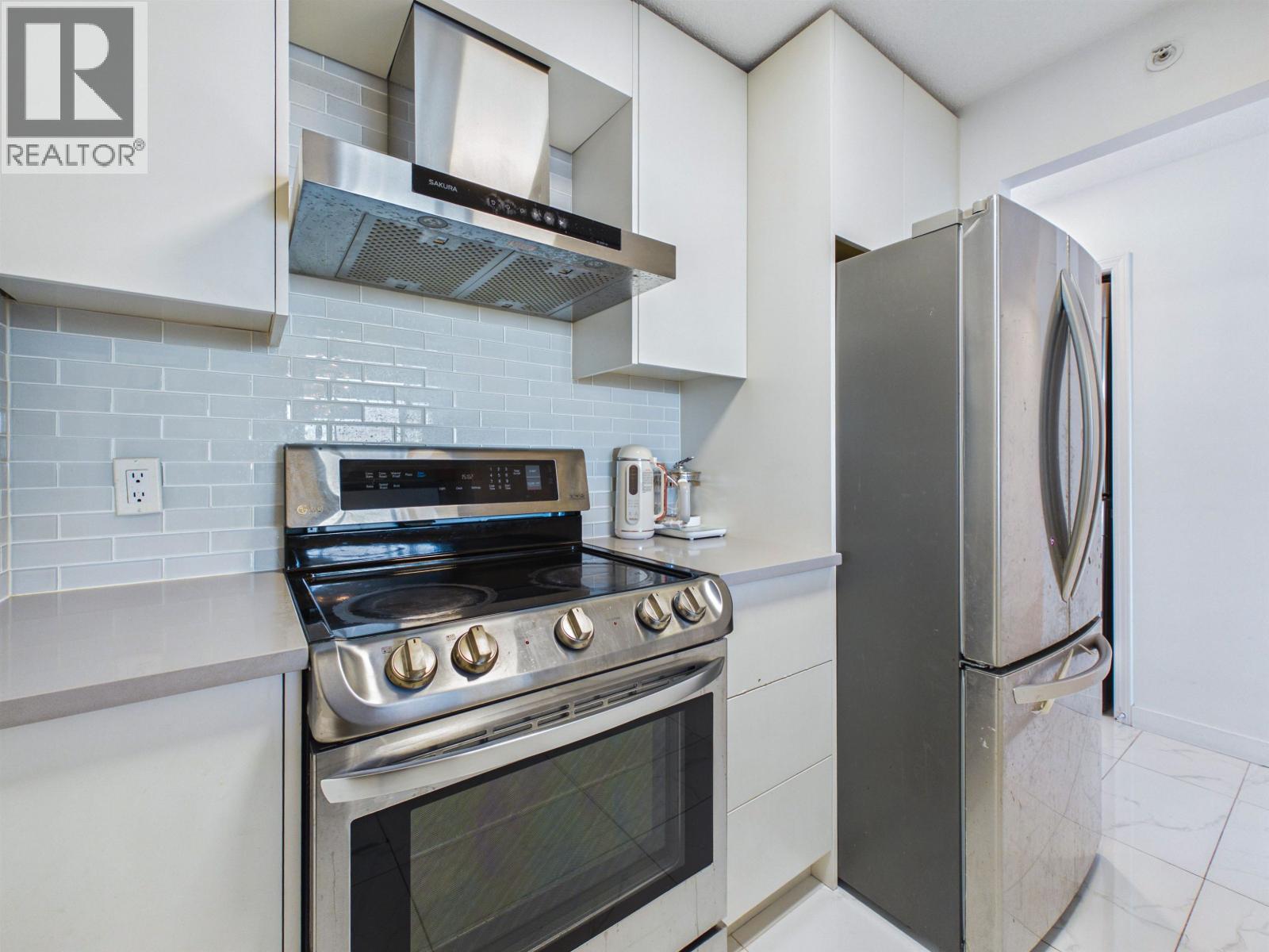 Photo of 1405 6622 SOUTHOAKS CRESCENT 11