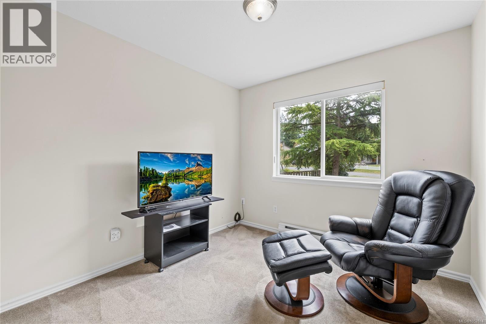 1024 Centre Cres - 16