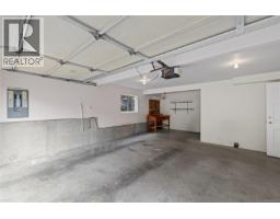 1024 Centre Cres, Qualicum Beach, BC V9K2G6 Photo 29