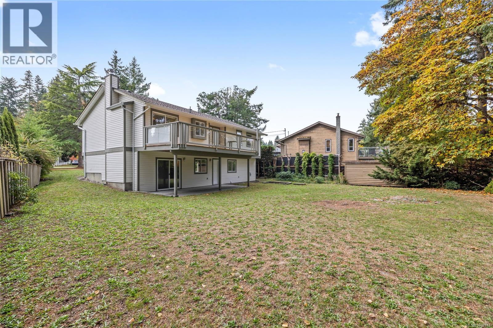 1024 Centre Cres - 34