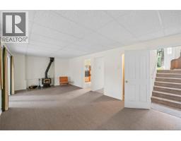 1024 Centre Cres, Qualicum Beach, BC V9K2G6 Photo 23