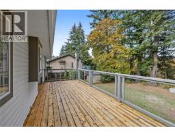 1024 Centre Cres, Qualicum Beach, BC V9K2G6 Photo 39