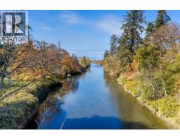 1024 Centre Cres, Qualicum Beach, BC V9K2G6 Photo 50