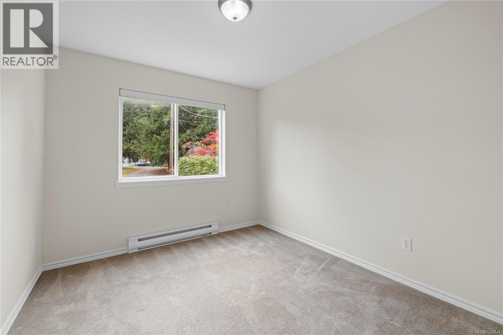 1024 Centre Cres - 17