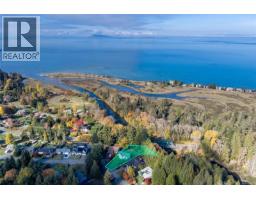 1024 Centre Cres, Qualicum Beach, BC V9K2G6 Photo 46
