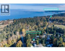 1024 Centre Cres, Qualicum Beach, BC V9K2G6 Photo 44