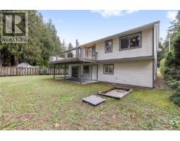 1024 Centre Cres, Qualicum Beach, BC V9K2G6 Photo 32