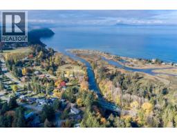 1024 Centre Cres, Qualicum Beach, BC V9K2G6 Photo 47