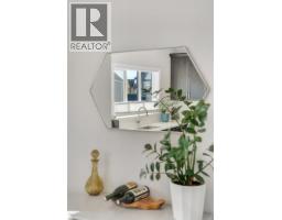 Primary Bedroom - 133 Sundown Road, Cochrane, AB T4C2M5 Photo 12