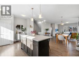 Bedroom - 133 Sundown Road, Cochrane, AB T4C2M5 Photo 10