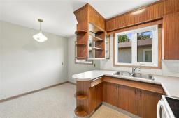 Primary Bedroom - 990 Palmerston Avenue, Winnipeg, MB R3G1J9 Photo 9