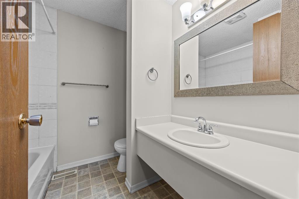 130 MacEwan Park Way NW, Calgary — photo 23