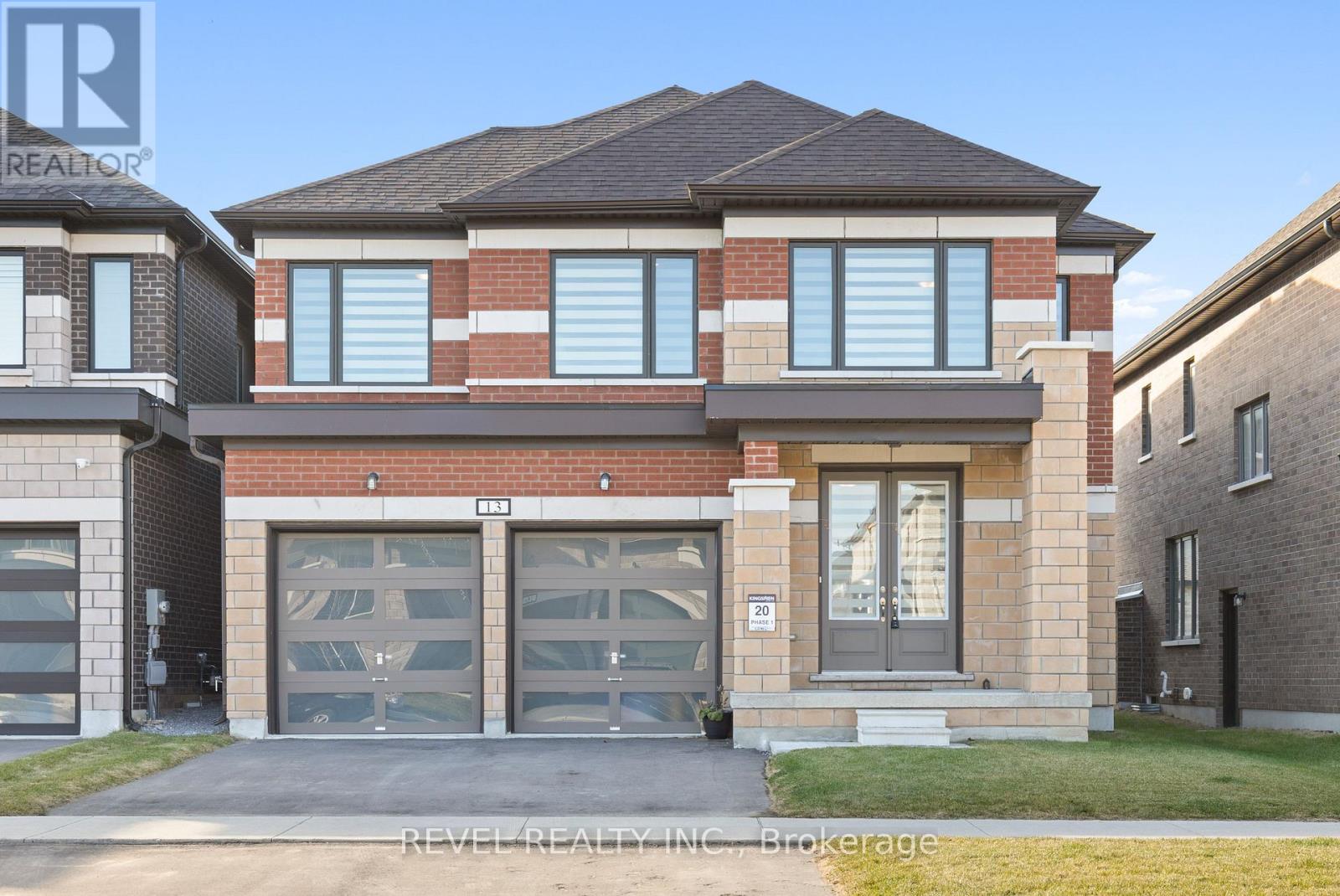 13 CORLEY STREET, Kawartha Lakes (Lindsay)