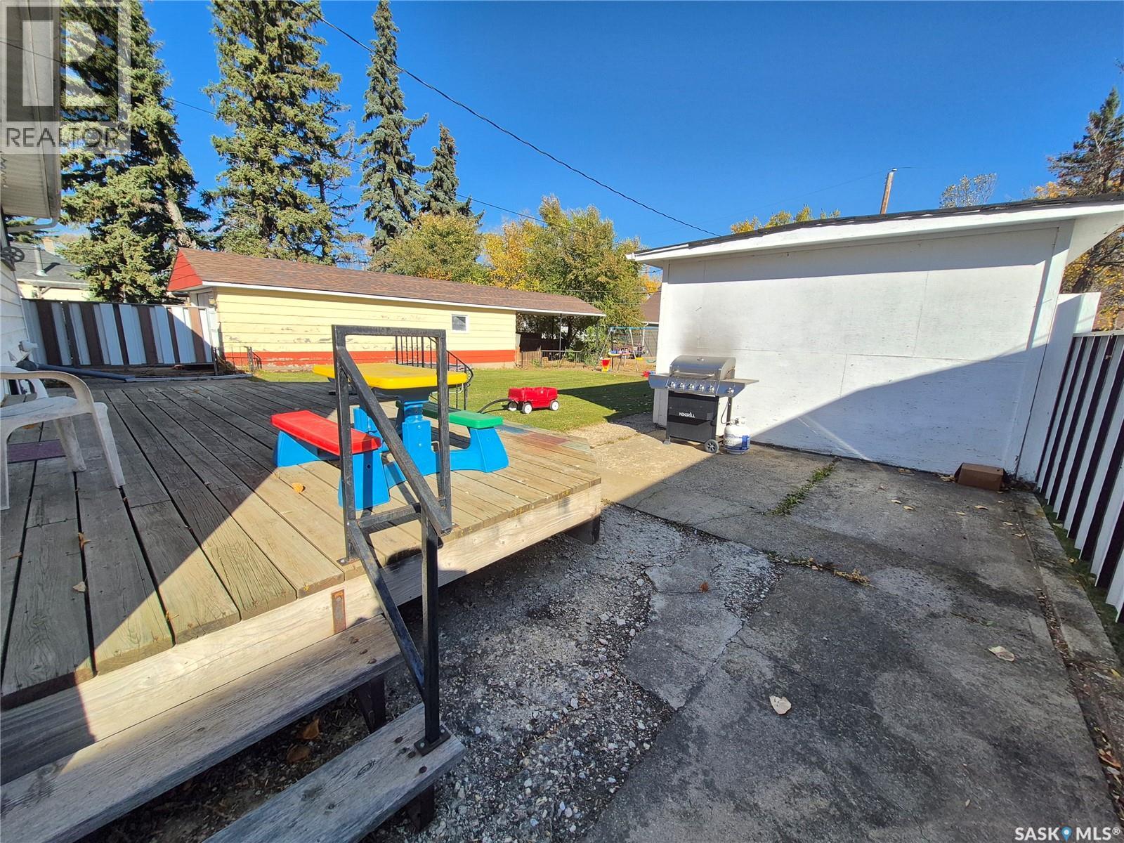 505 Bertrand AVENUE, Radville — photo 36