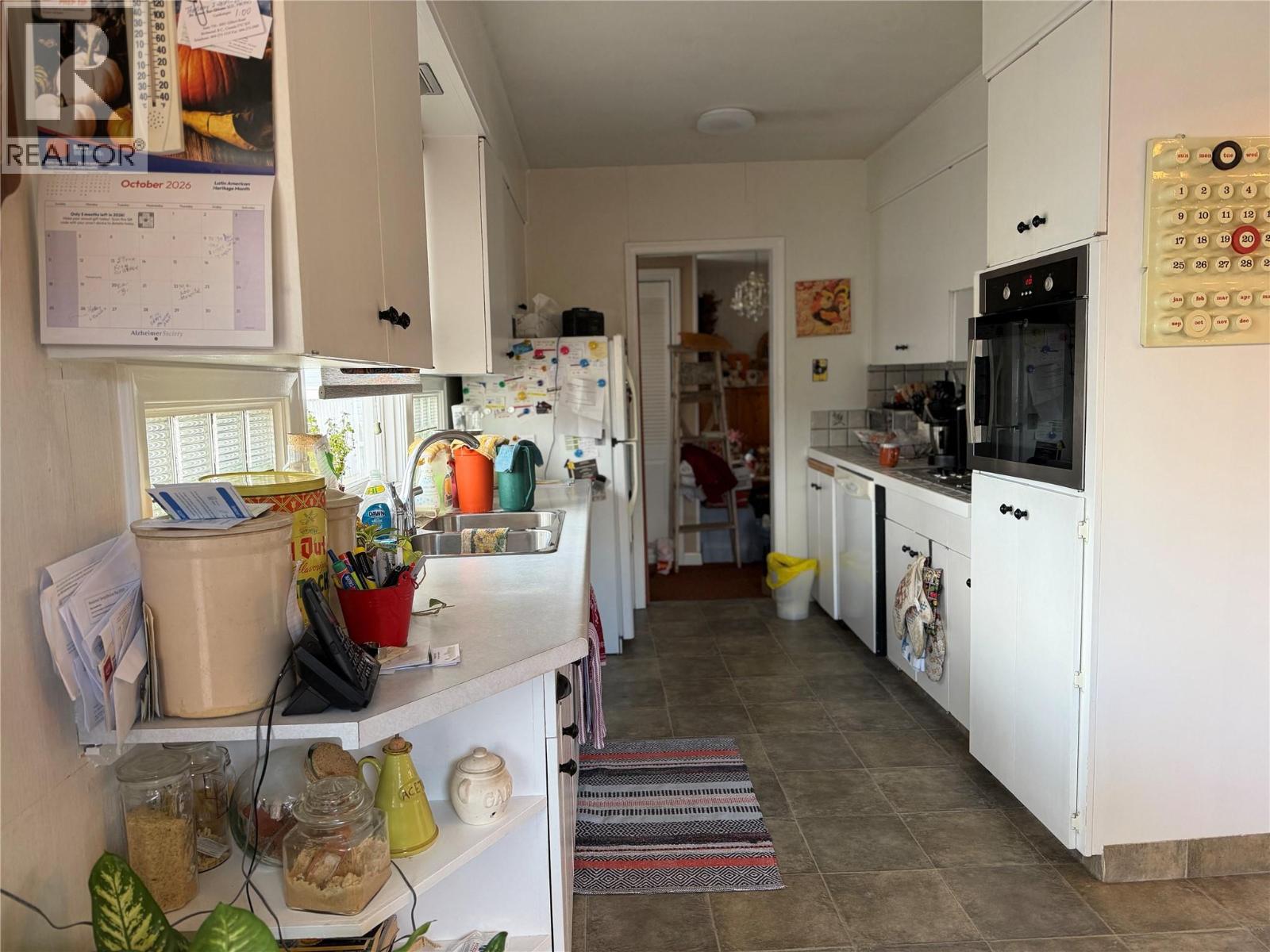 932 111 Avenue - 7