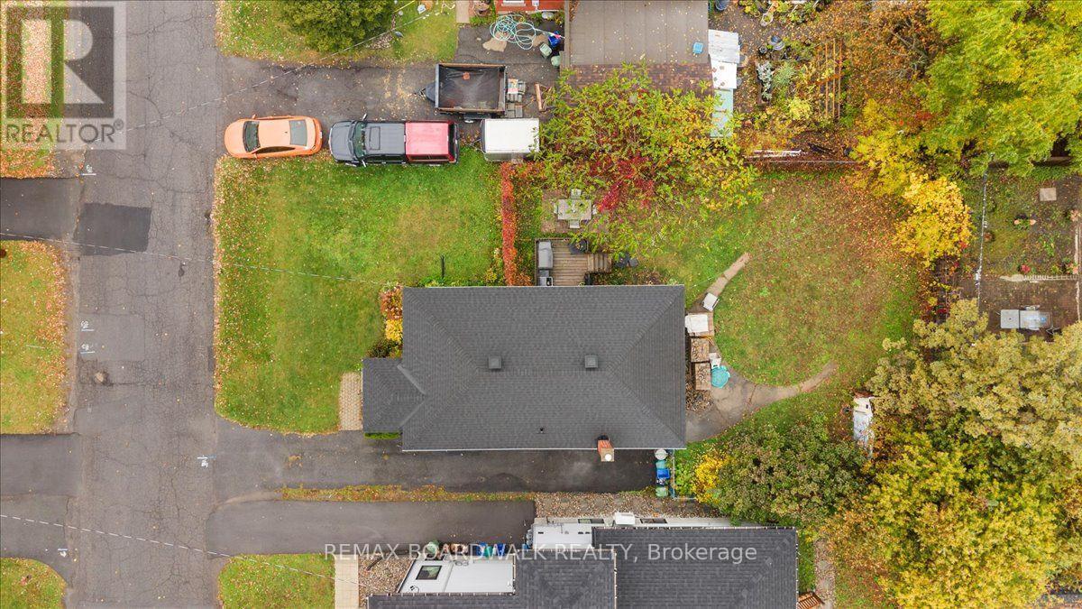 1239 ANOKA STREET - 35