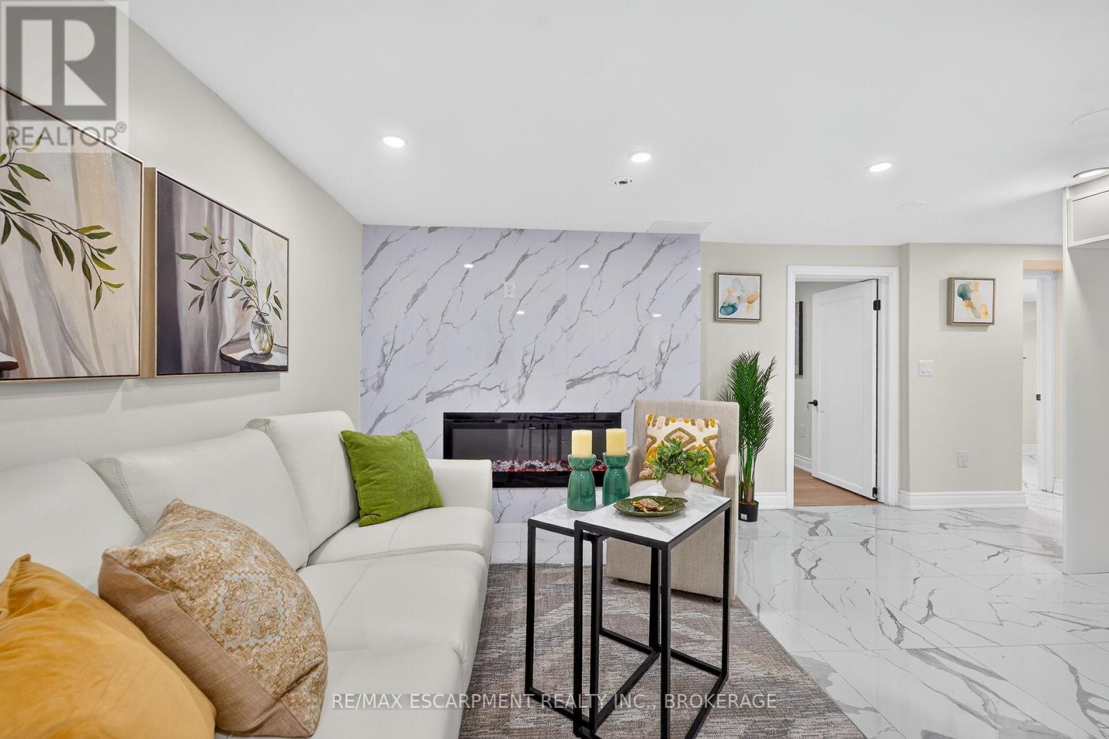 5662 MORDEN DRIVE - 31