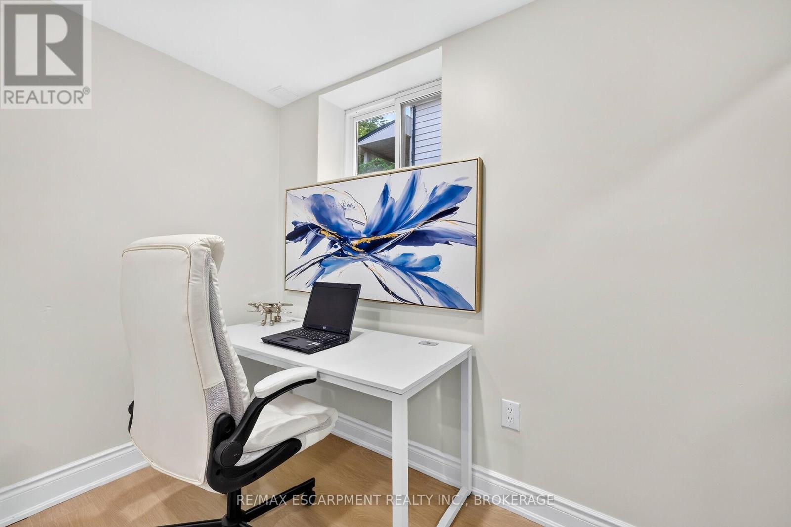 5662 MORDEN DRIVE - 41