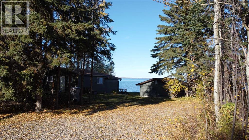 Listing photo – 43 Lakeshore Drive, Grandview