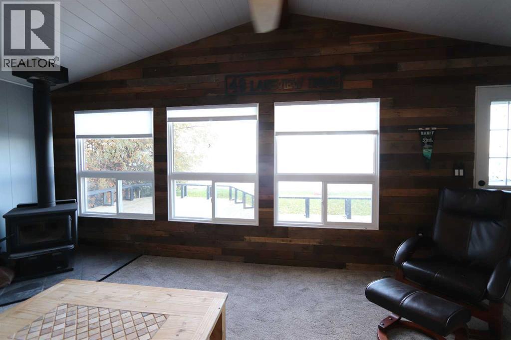 Listing photo – 43 Lakeshore Drive, Grandview