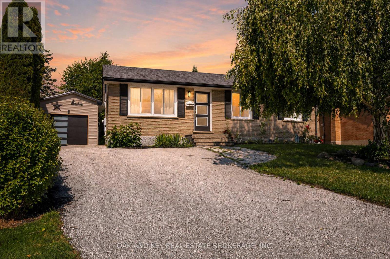 25 PAULSON COURT - 26