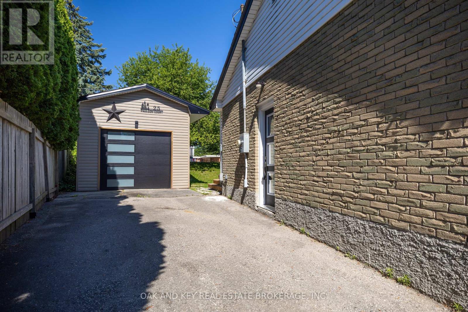 25 PAULSON COURT - 25