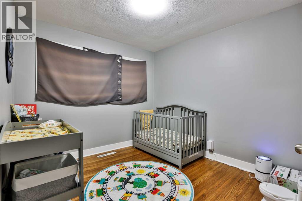 220 23 Street S, Lethbridge — photo 16
