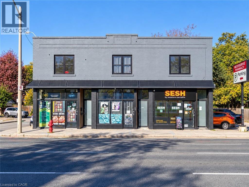 571-575 KING Street E