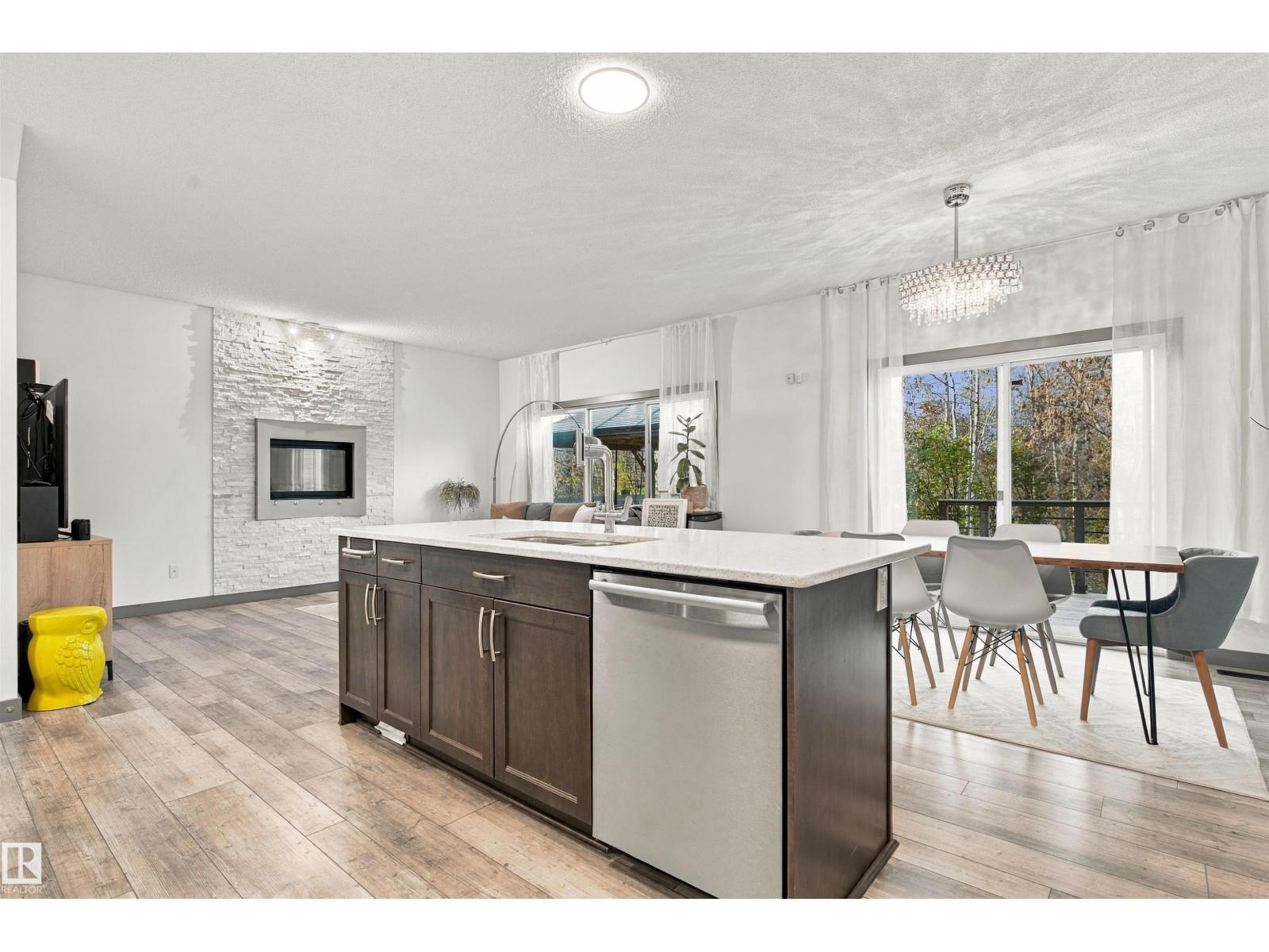 Property photograph 14 for MLS E4512966