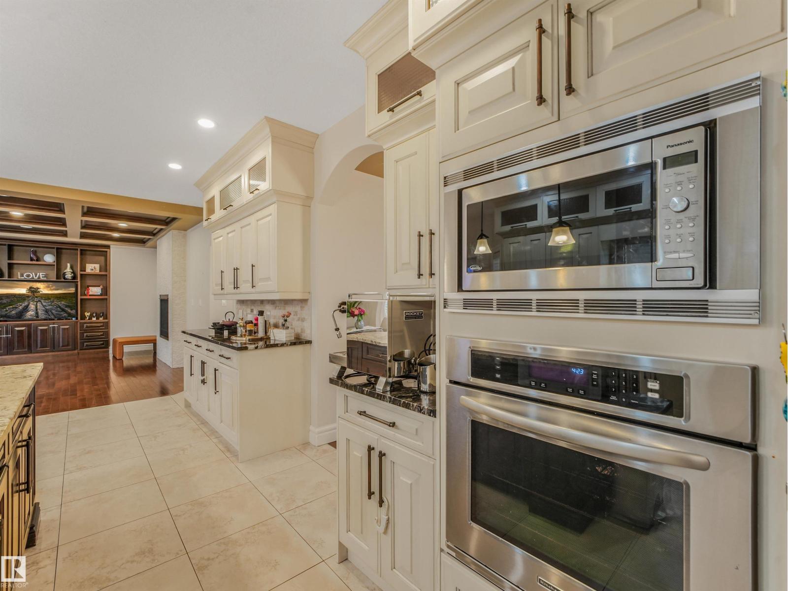 16604 72 St NW NW, photo 32
