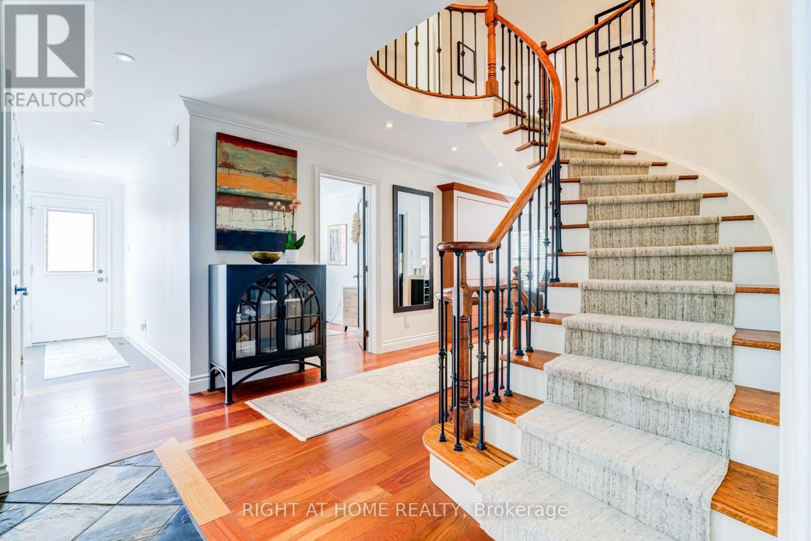 1214 Abbey Road, Pickering, ON photo 2