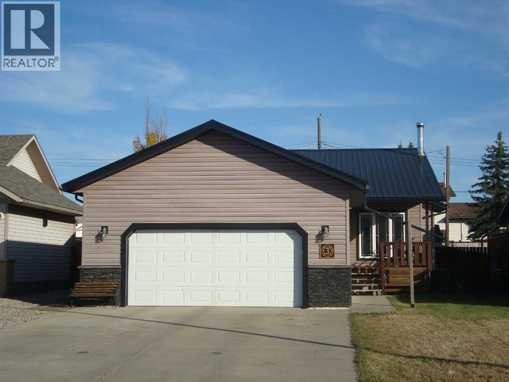 3 Regency Close, Trochu — photo 2