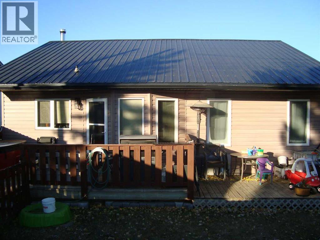 3 Regency Close, Trochu — photo 36