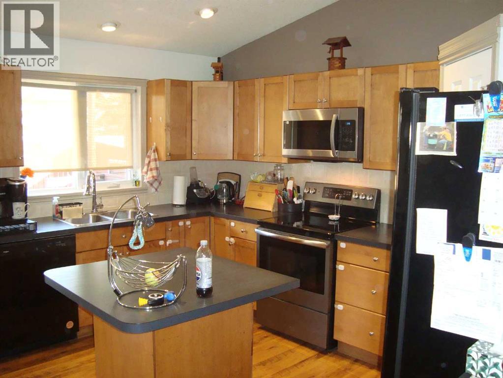3 Regency Close, Trochu — photo 15