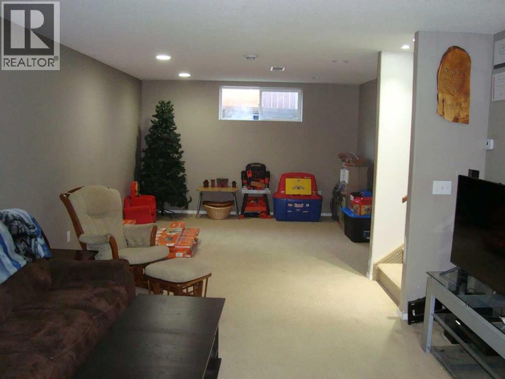 3 Regency Close, Trochu — photo 28