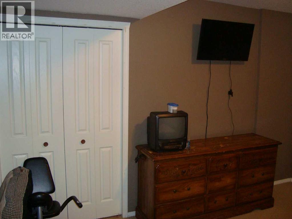 3 Regency Close, Trochu — photo 35