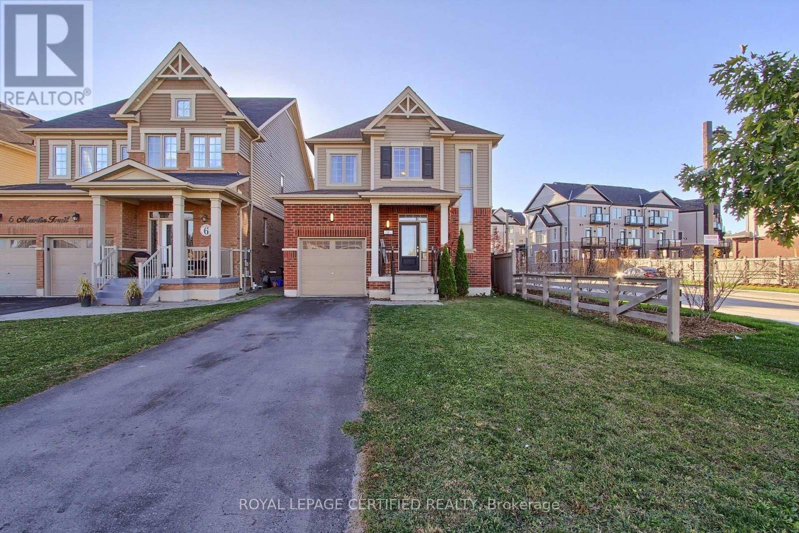 8 Martin Trail, New Tecumseth, ON photo 2