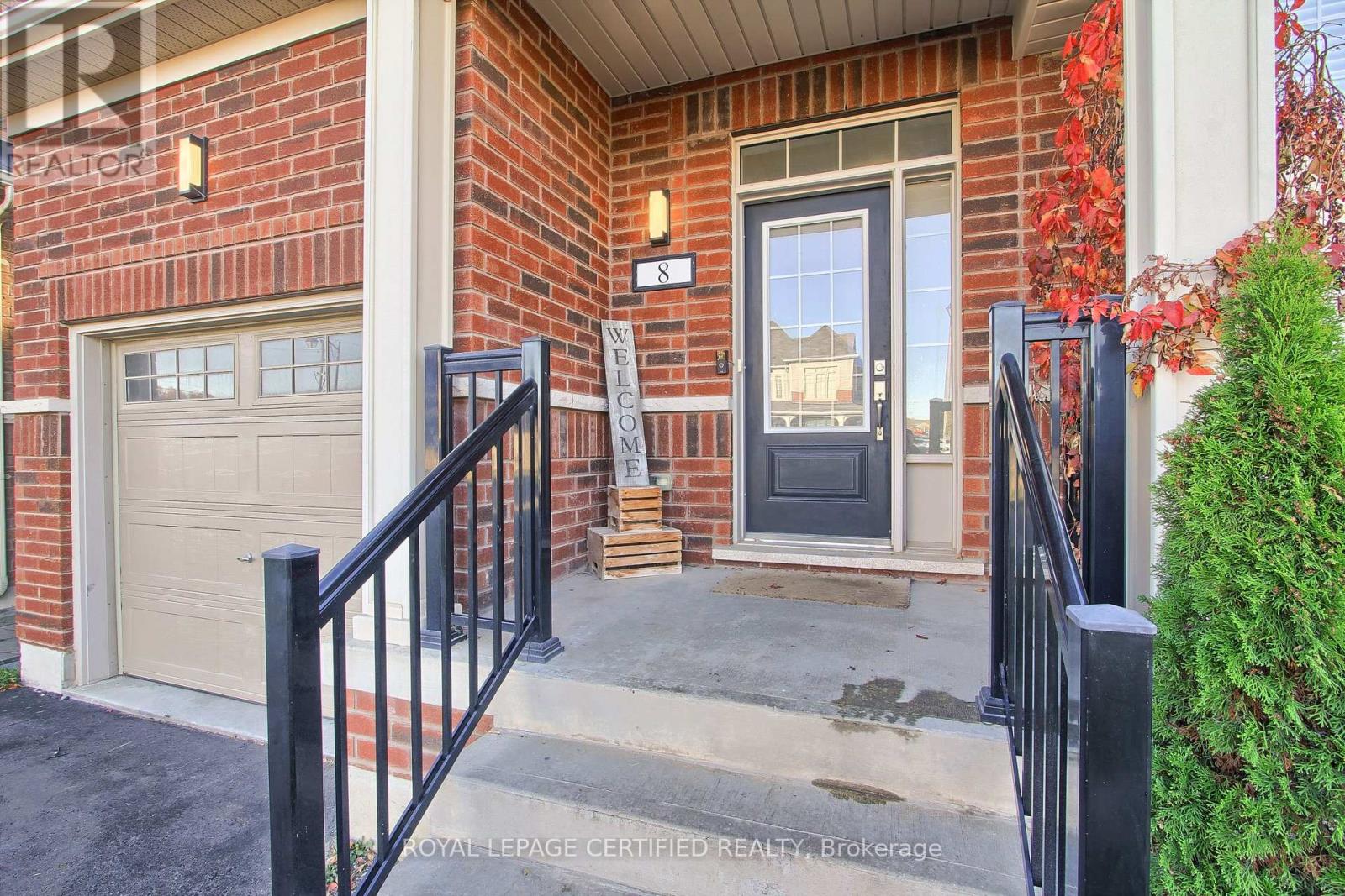 8 Martin Trail, New Tecumseth, ON photo 5