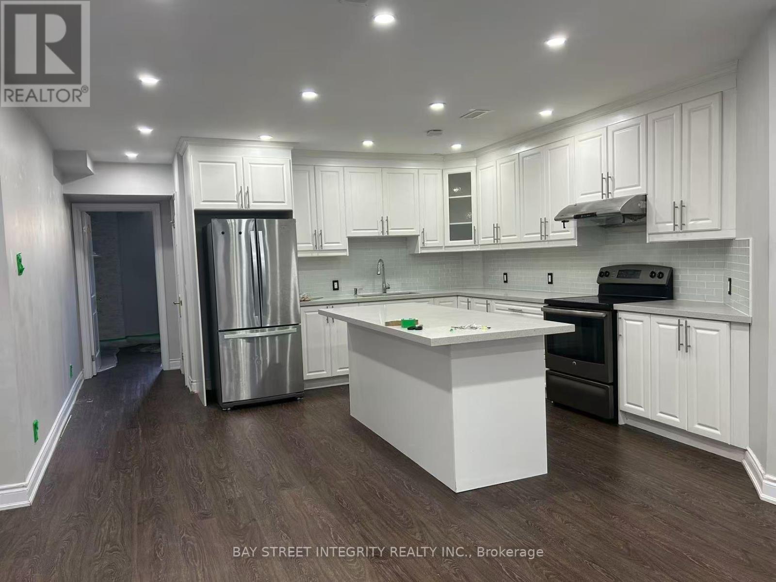 661B - 661 WELLINGTON STREET W, Aurora (Aurora Highlands) — photo 3