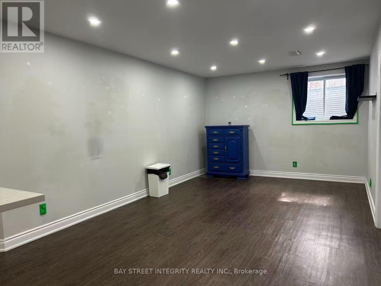 661B - 661 WELLINGTON STREET W, Aurora (Aurora Highlands) — photo 4