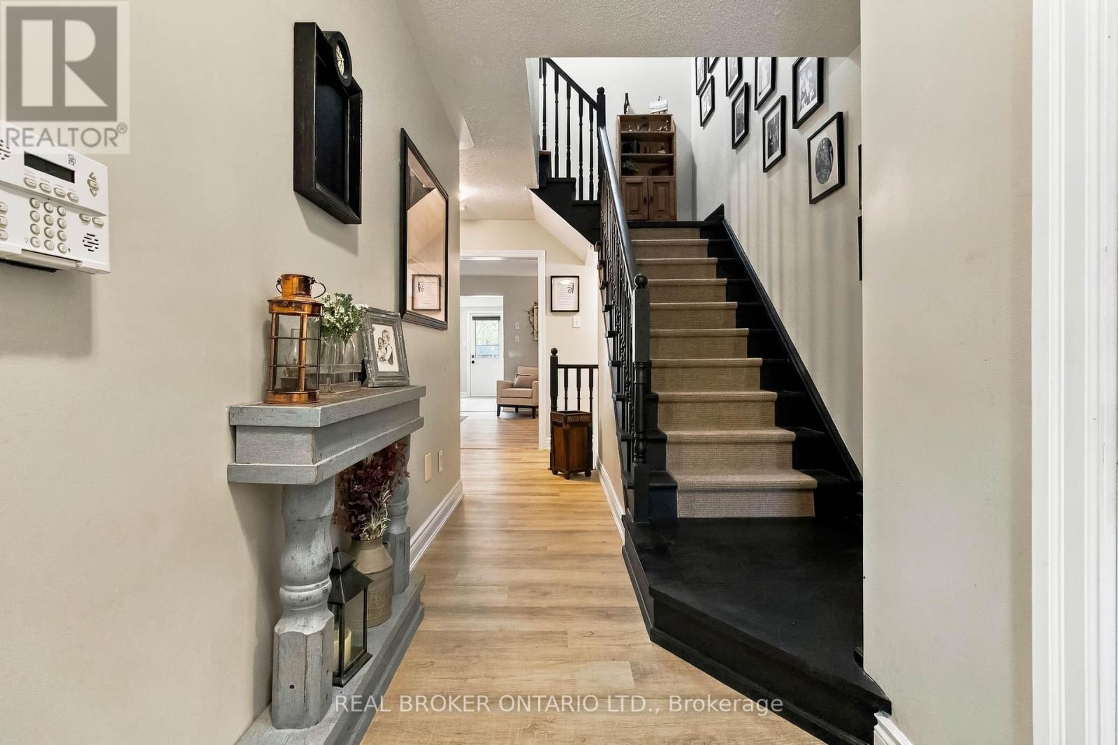 1848 Mccoy Avenue, Burlington, ON photo 5