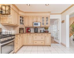 32 Gold Tree Street, Brampton, ON L6R1T9 Photo 9