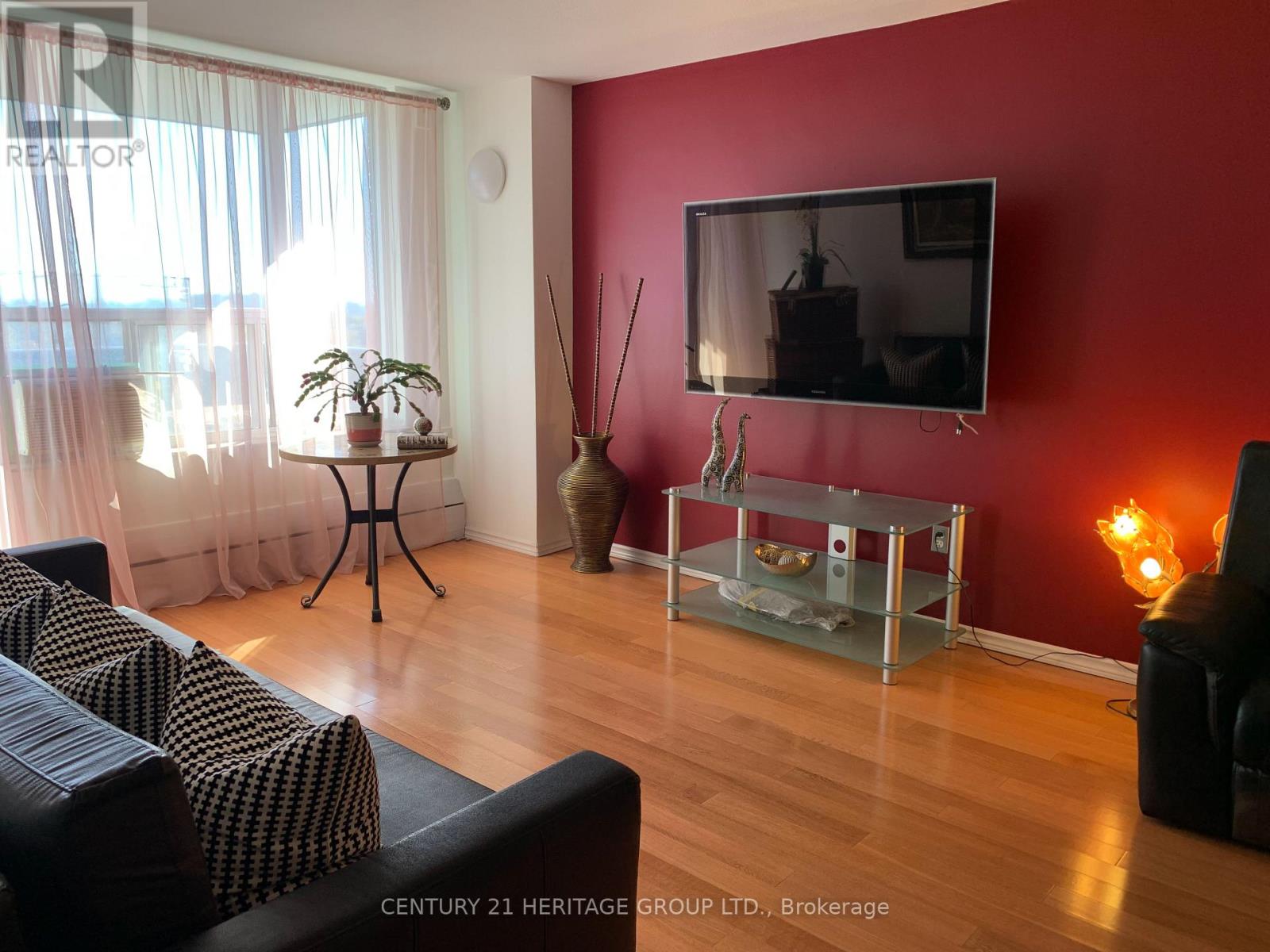 911- 235 Grandravine Drive, Toronto, ON photo 2