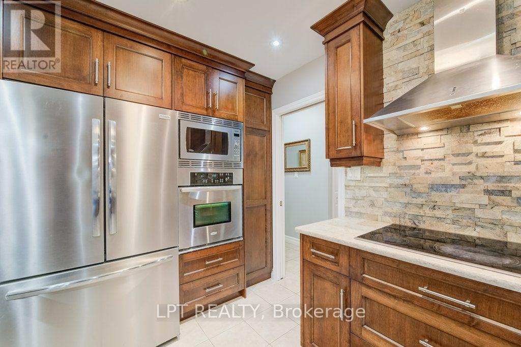 28 Bridlewood Drive East, Guelph, ON photo 14