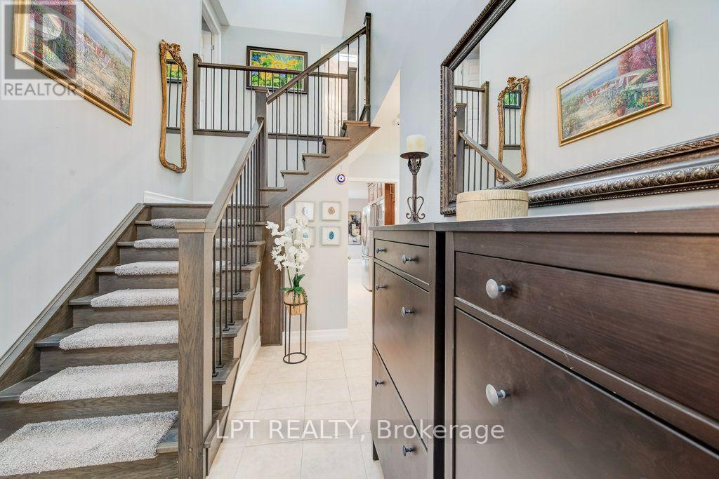 28 Bridlewood Drive East, Guelph, ON photo 5