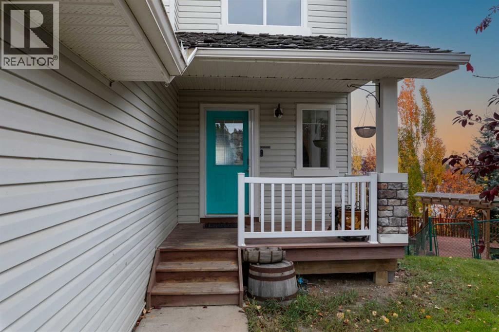 151 Bow Ridge Crescent, Cochrane