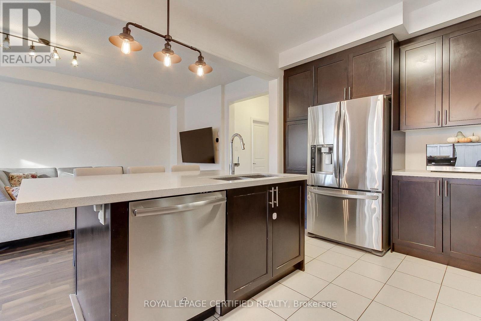 8 Martin Trail, New Tecumseth, ON photo 13